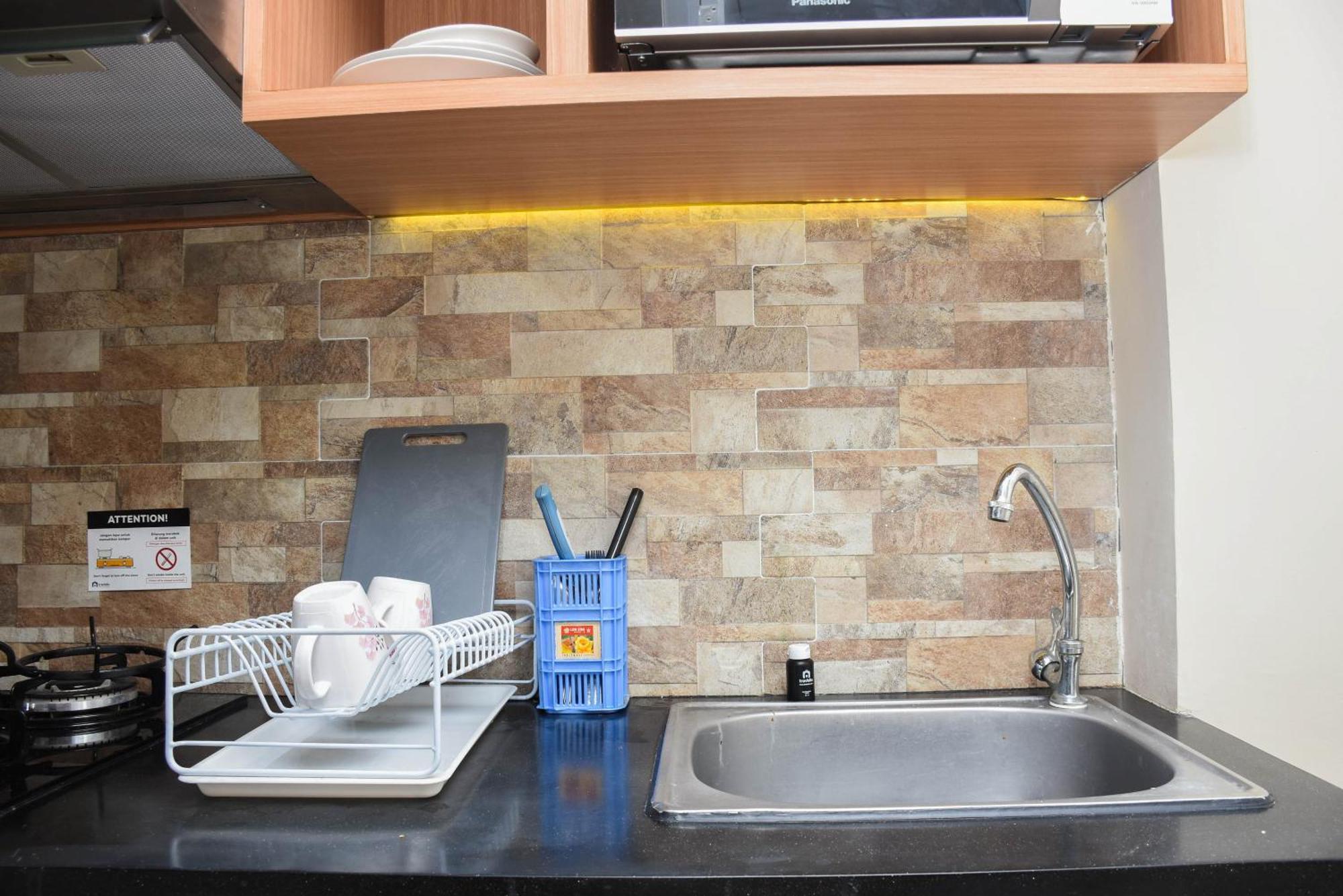 Cozy Living At Springlake Summarecon By Travelio *
